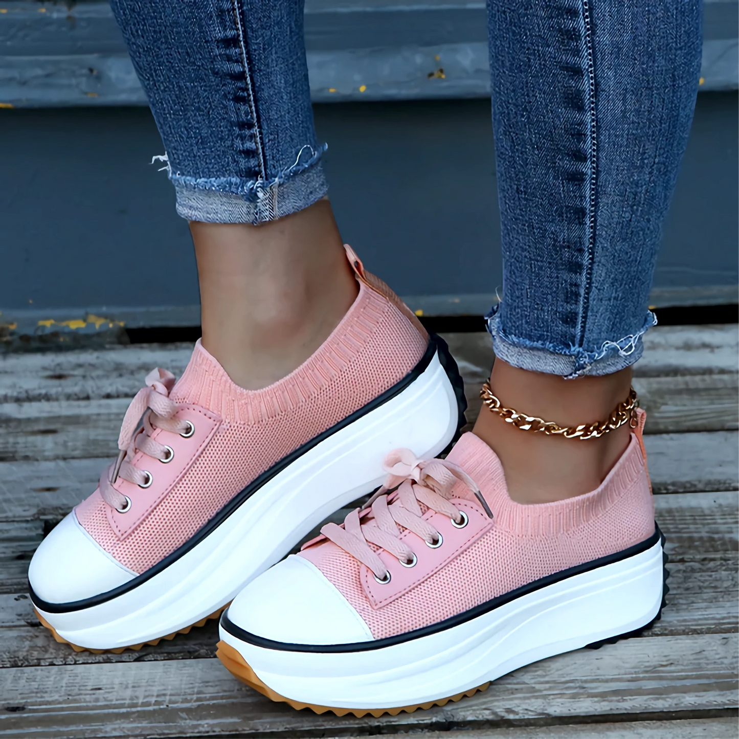 Women's Sneakers – Knitted Upper – Comfortable Fit – Platform Sole with Good Grip