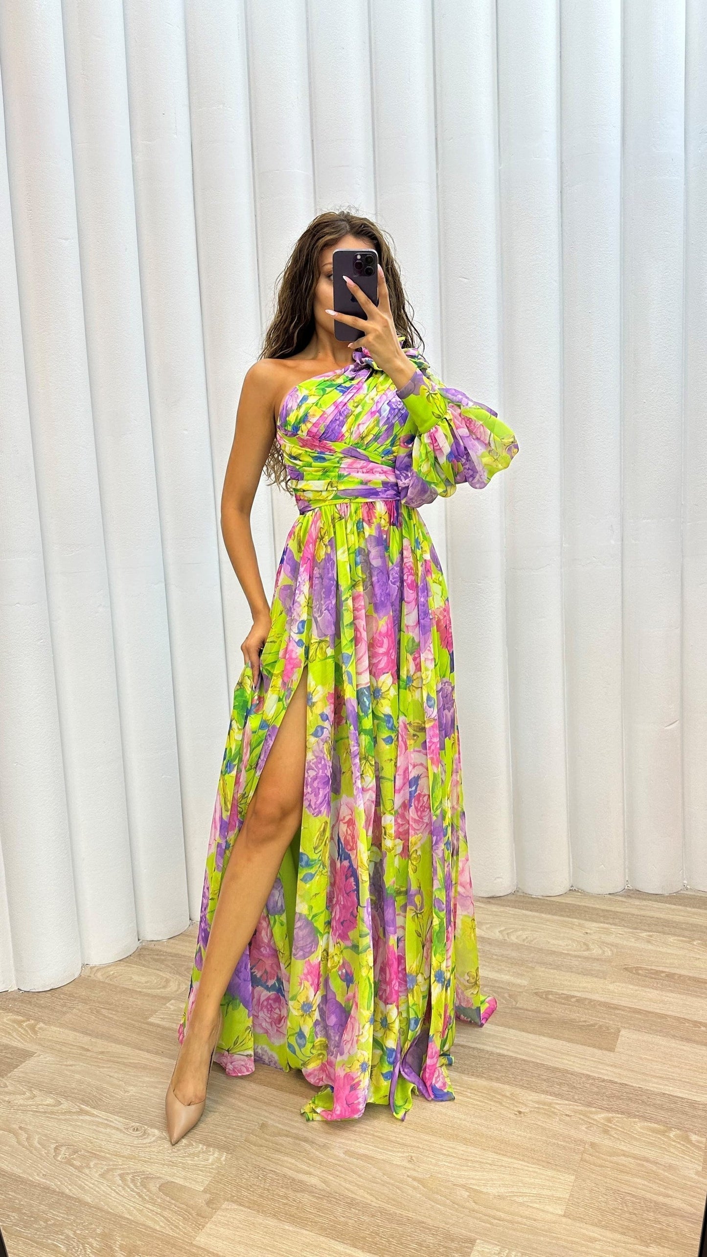 Dress woman – maxi dress with floral pattern – one shoulder – high slit – elegant fit