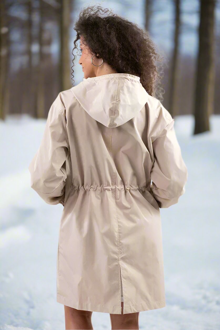 Women's Raincoat - Knee-Length - Adjustable Hood - Button Closure - Comfortable Fit