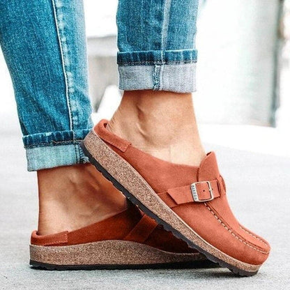 Unisex Slippers - Suede Leather - Ergonomic Footbed - Adjustable Strap