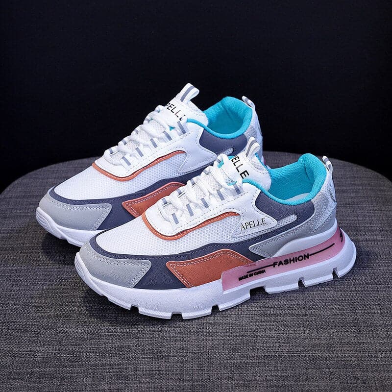 Ellen - High-quality sneakers with Aircushion sole
