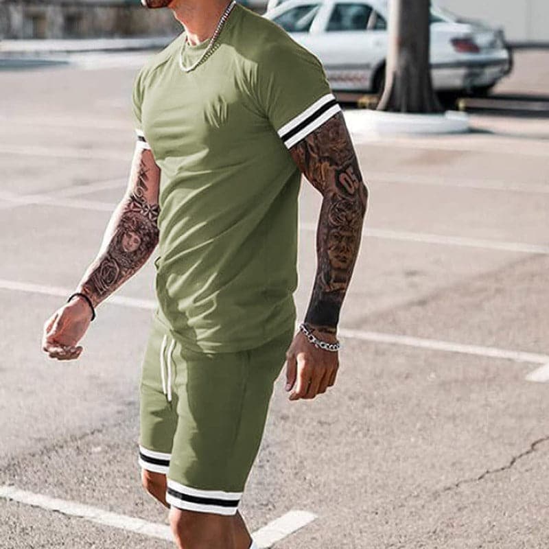 Men's Two-Piece Set - Short-Sleeved Round Neck T-Shirt - Elastic Drawstring Shorts