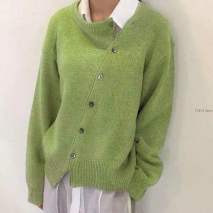 Women's Sweater – Oversized Fit – Soft Knit – Buttons – Ribbed Detail