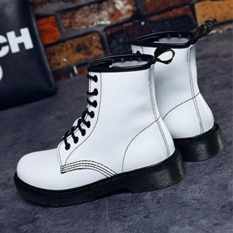 Dame Combat Boots - Skinn - Snøring - Ankelhøy - Robust Gummisåle