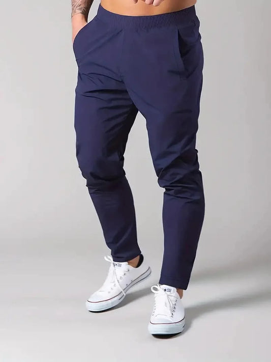 Herre Joggebukse – Tapered Passform – Elastisk Liv – Komfortabel og Allsidig