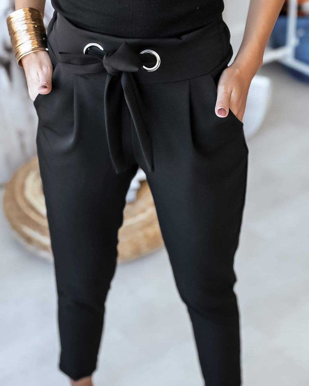 Women's Trousers with High Waist – Tailored Fit – Lightweight Fabric – Ankle Length – Tie Belt