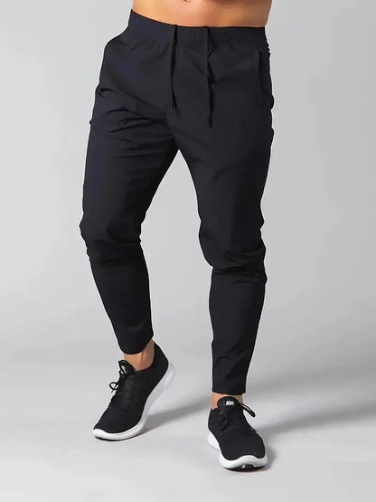 Herre Joggebukse – Tapered Passform – Elastisk Liv – Komfortabel og Allsidig