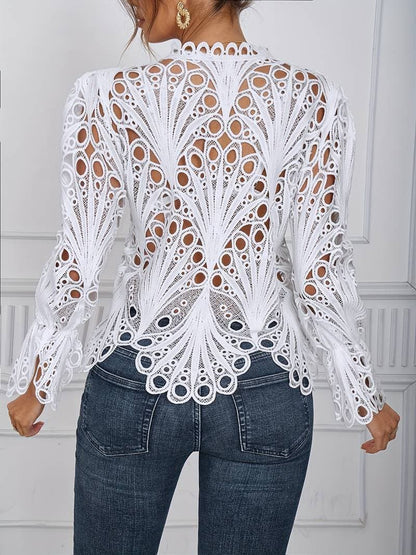 Damebluse - Elegant Blonder - Langermet - Rund Hals - Knappelukking