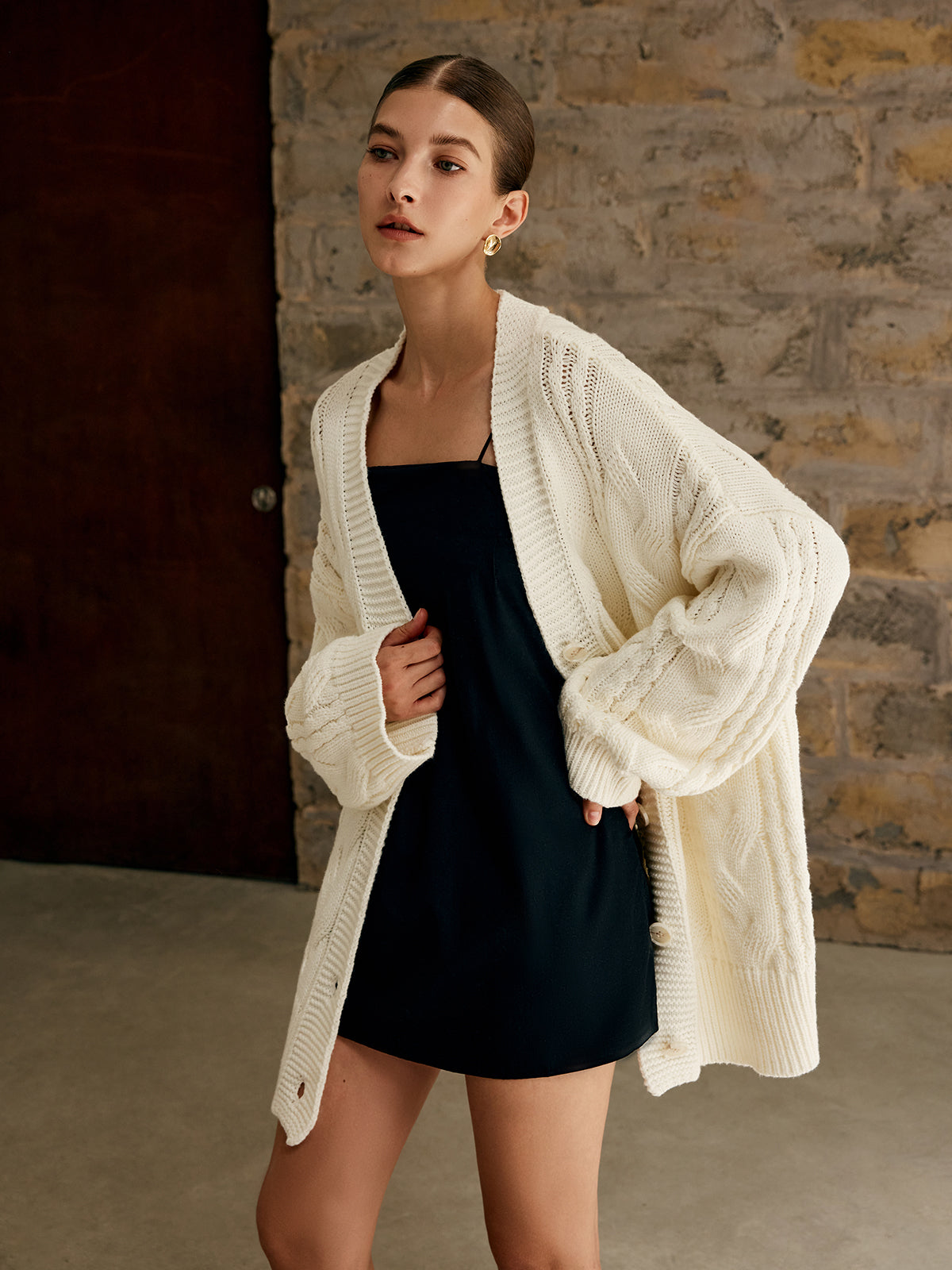 Caterina Oversized Cardigan | Cable Knit V-Neck Cardigan