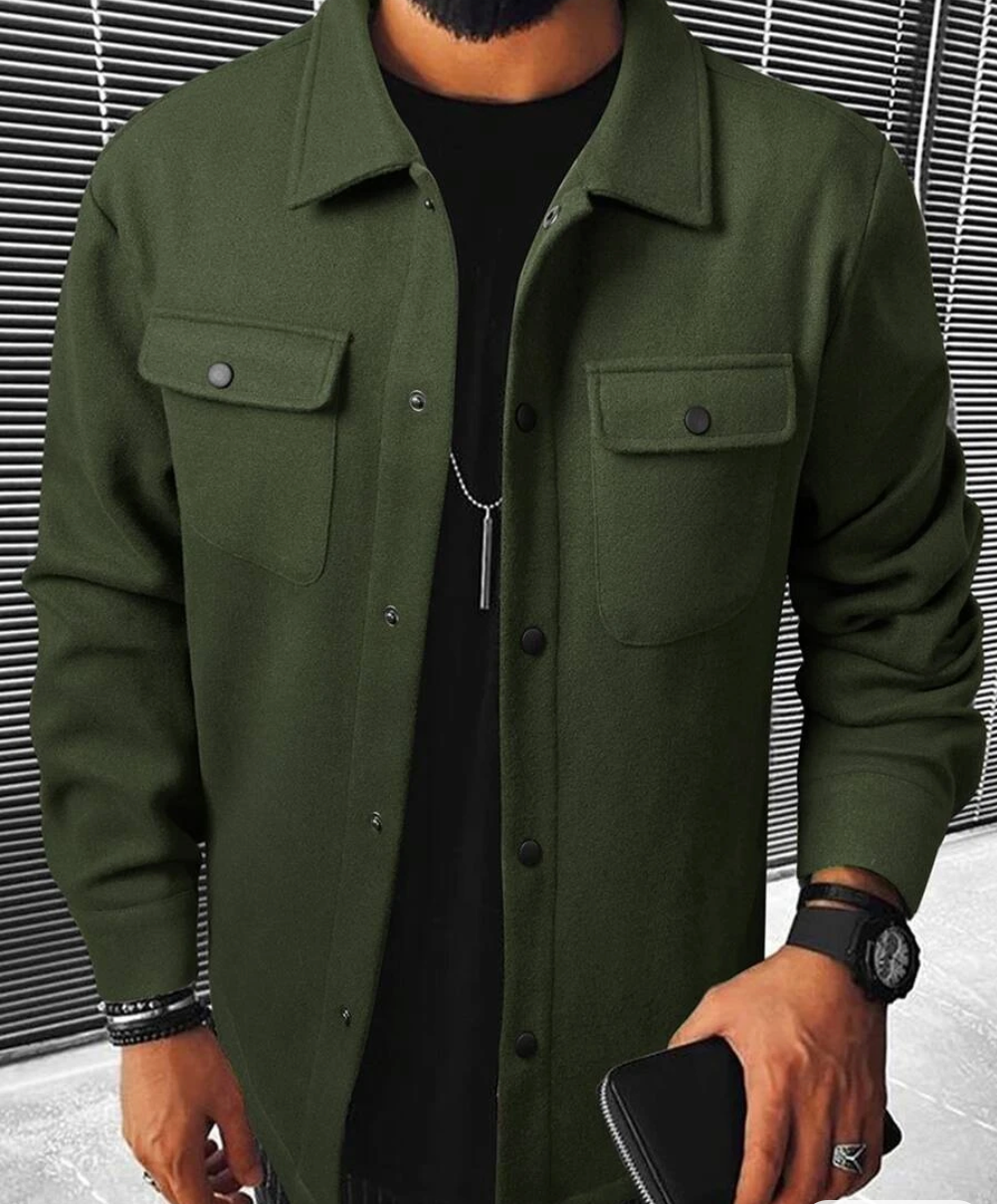 Tidløs Svart Overshirt med God Passform for Menn