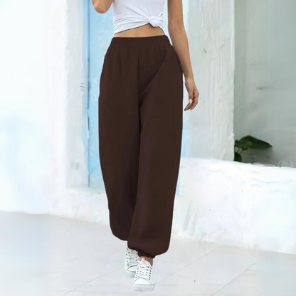 Women's Sweatpants – Relaxed Fit – Soft Knit – Elastic Waist – Pockets