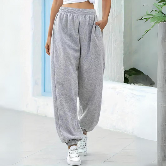 Women's Sweatpants – Relaxed Fit – Soft Knit – Elastic Waist – Pockets