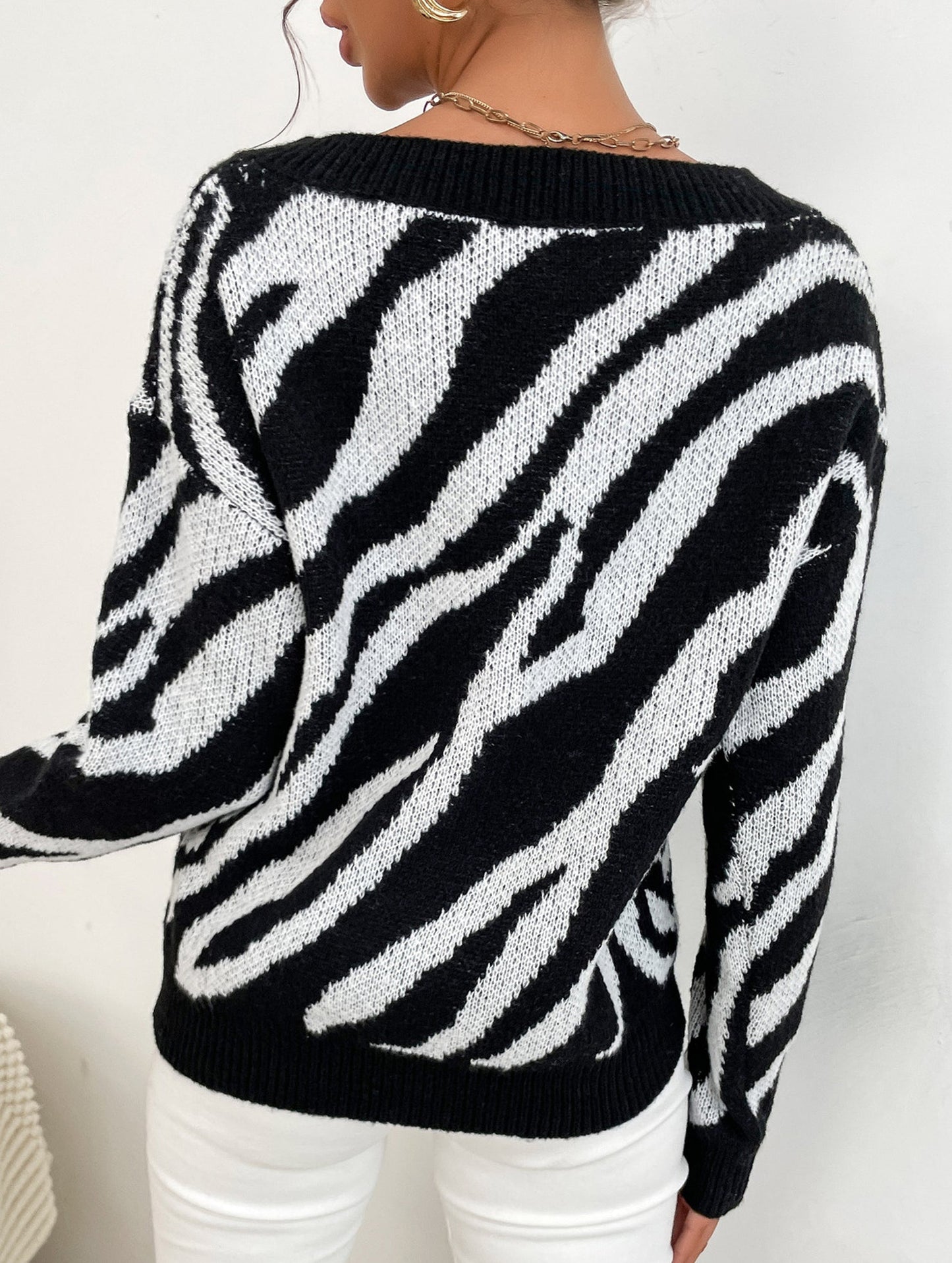 Teresa Cropped Sweater | V-Neck Zebra Print Sweater