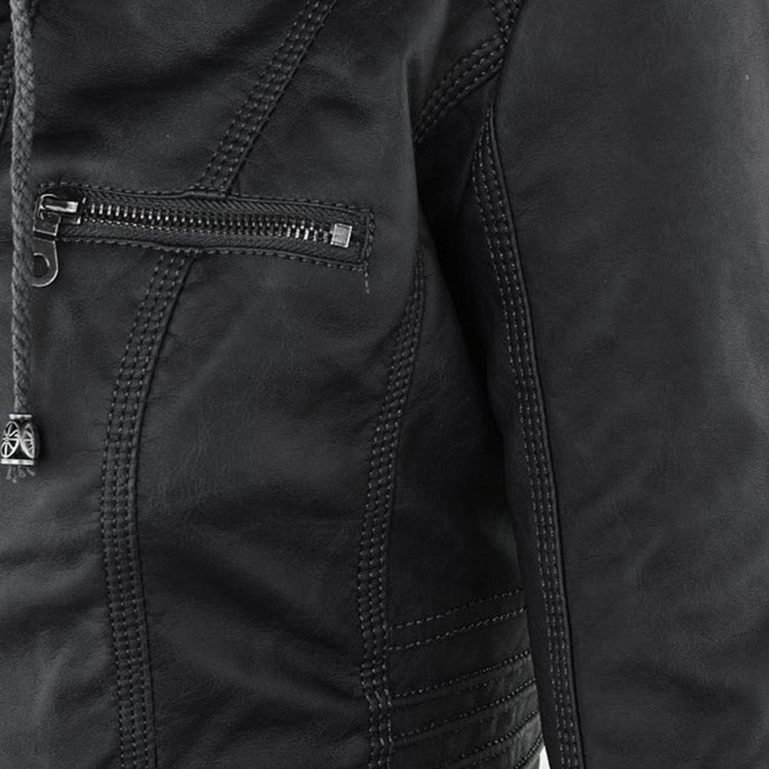 Dame Bikerjakke – Imitert Skinn – Slim Fit – Hette med Snøring – Glidelåslommer