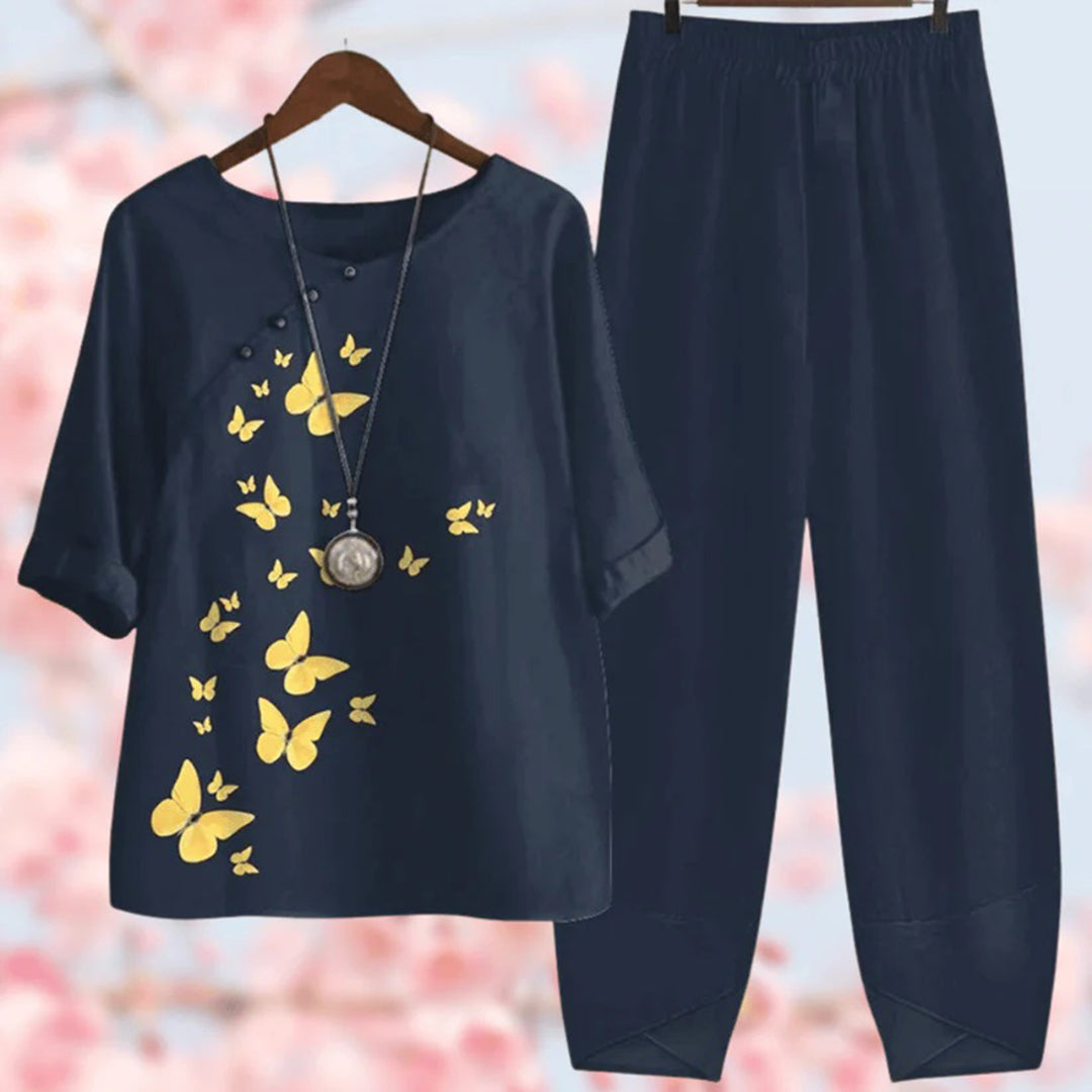 Women's Two-Piece Outfit – Relaxed Fit – Breathable Material – Floral Top – Elastic Waist Pants