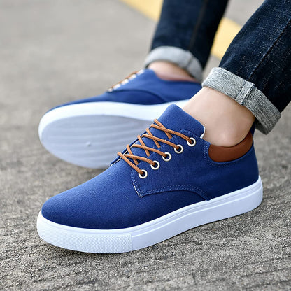 Men's Sneakers with Low Top – Breathable Material – Lacing – Padded Collar