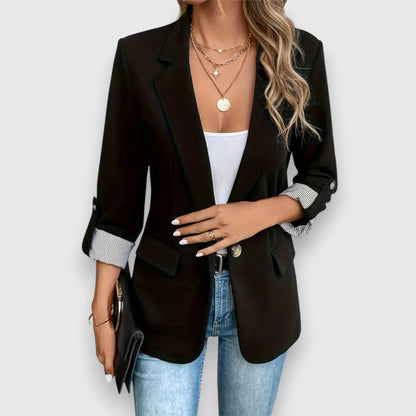 Women's Blazer – Tailored Fit – Single-Breasted – Classic Lapel – Versatile Style