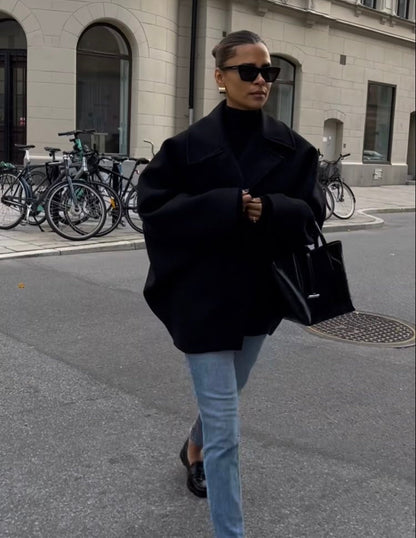 Dame Kåpe - Oversized Passform - Ullblanding - Dobbeltspennet - Notch-Lapel