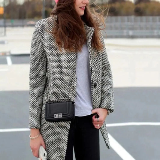 Women's Houndstooth Coat - Wool Blend - Classic Cut - Midi Length - Button Closure