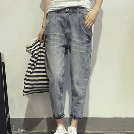 Women's Jeans – Cropped Length – Relaxed Slim Fit – Soft Denim with Zipper