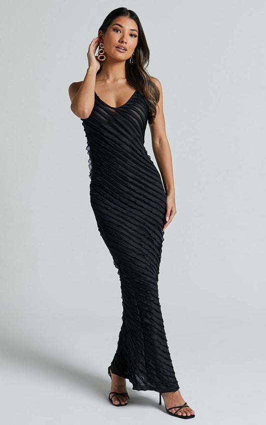 Women's Maxi Dress – Slim Fit – Textured Fabric – V-Neck – Strapless Party Dress