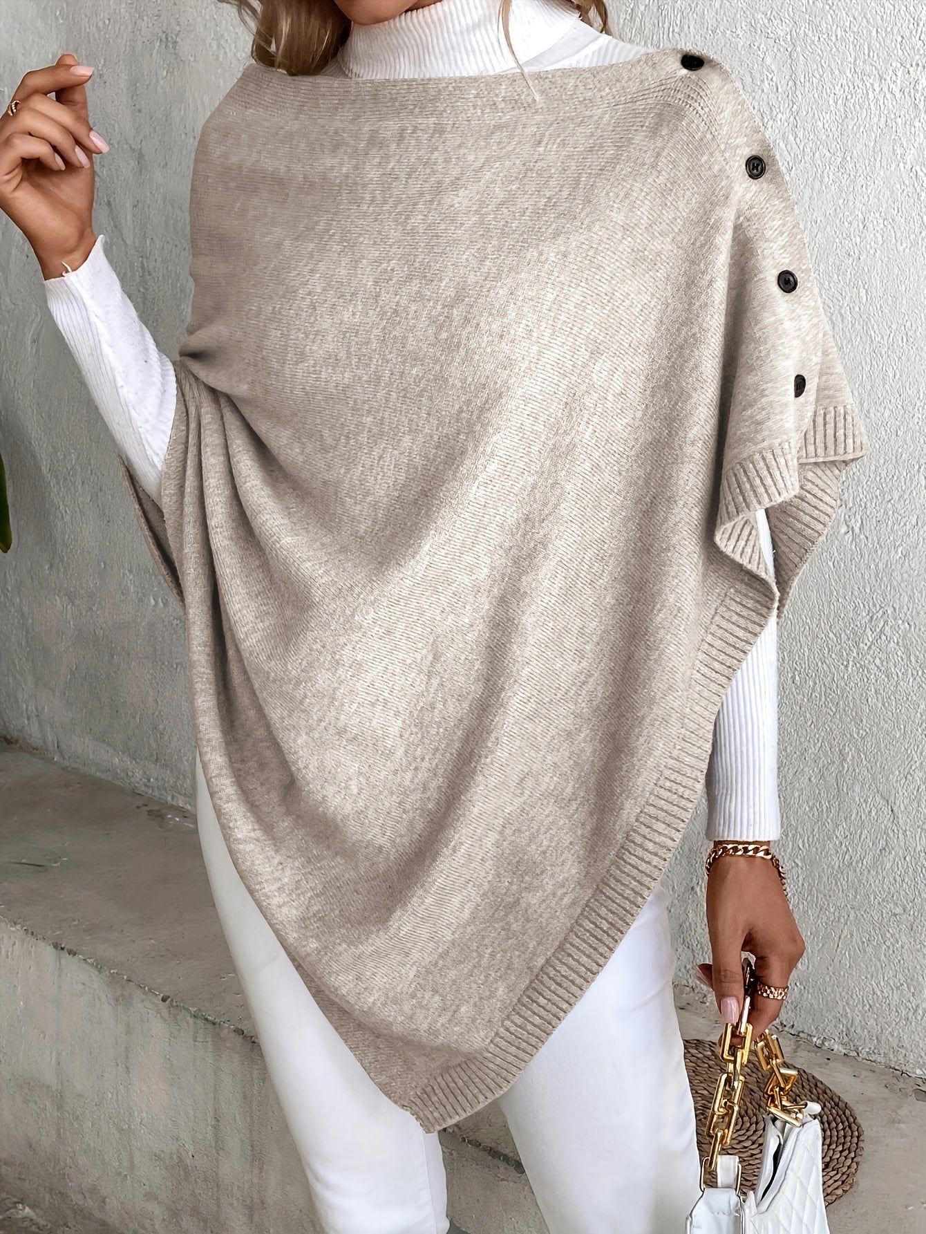 Women's Poncho – Soft Knit – Loose Fit – Button Opening – Ribbed Edges