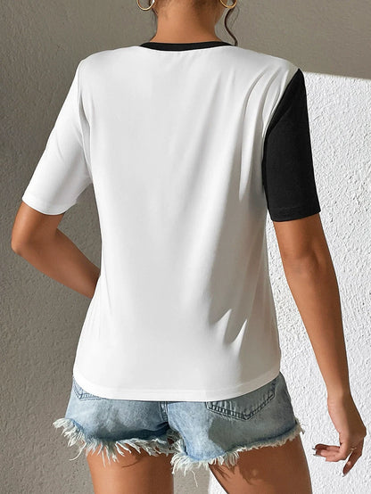 Women's T-shirt – Relaxed fit – Knitted fabric – Round neck – Sequin detail