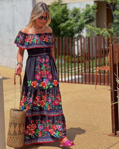 Dame Maxi Kjole – Off Shoulder – Blomsterprint – Rysjetopp – Belte i Midjen