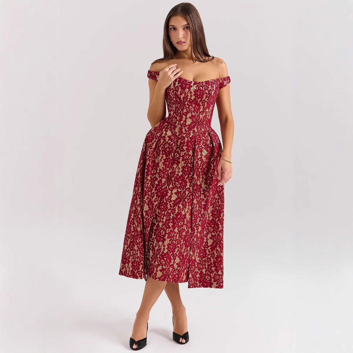 Kjole til dame – Off-Shoulder – Blonde – Tettsittende liv – Åpen rygg – A-linjeform