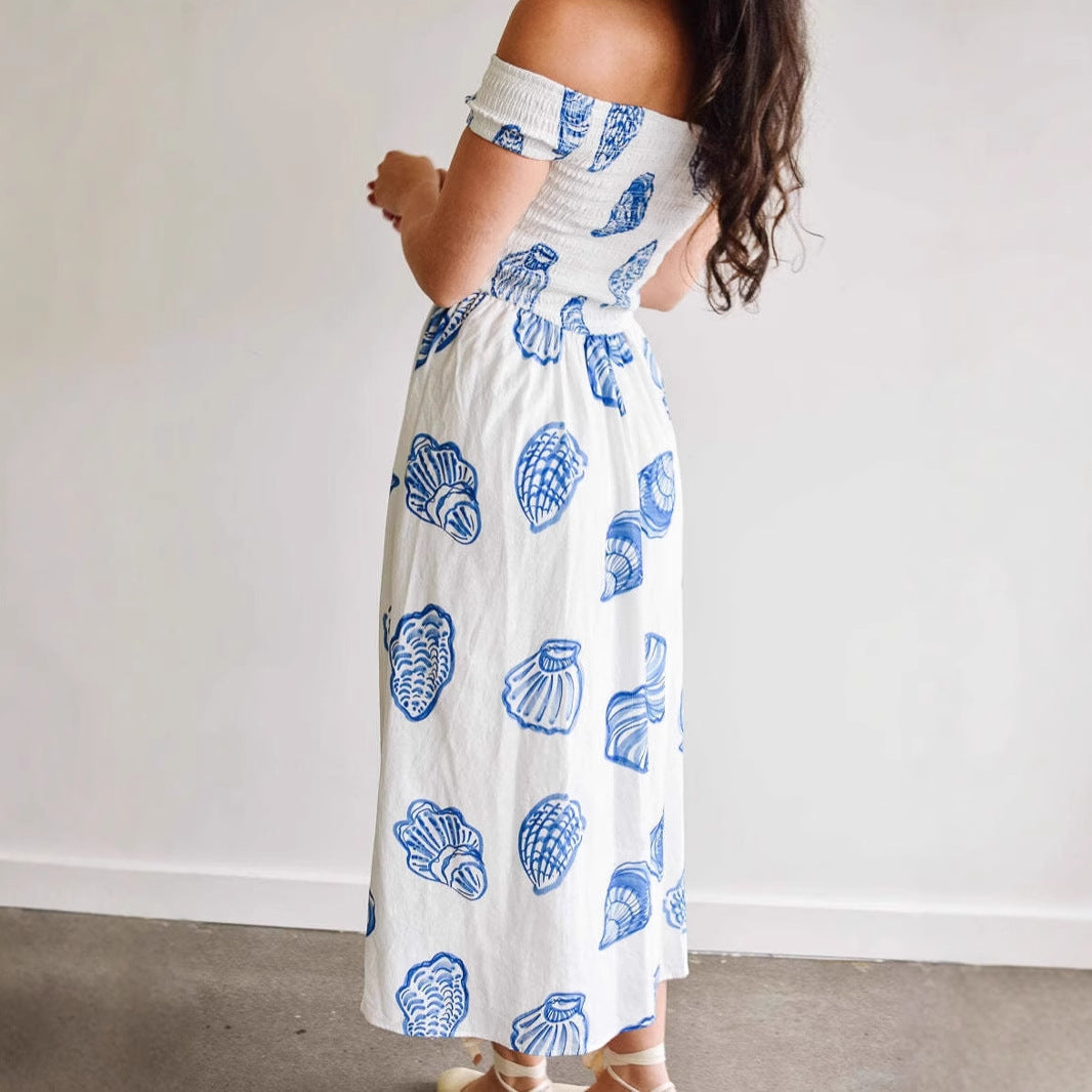 Kjole for dame – Off shoulder – Smocket overdel – A-linje passform – Skjellmønster