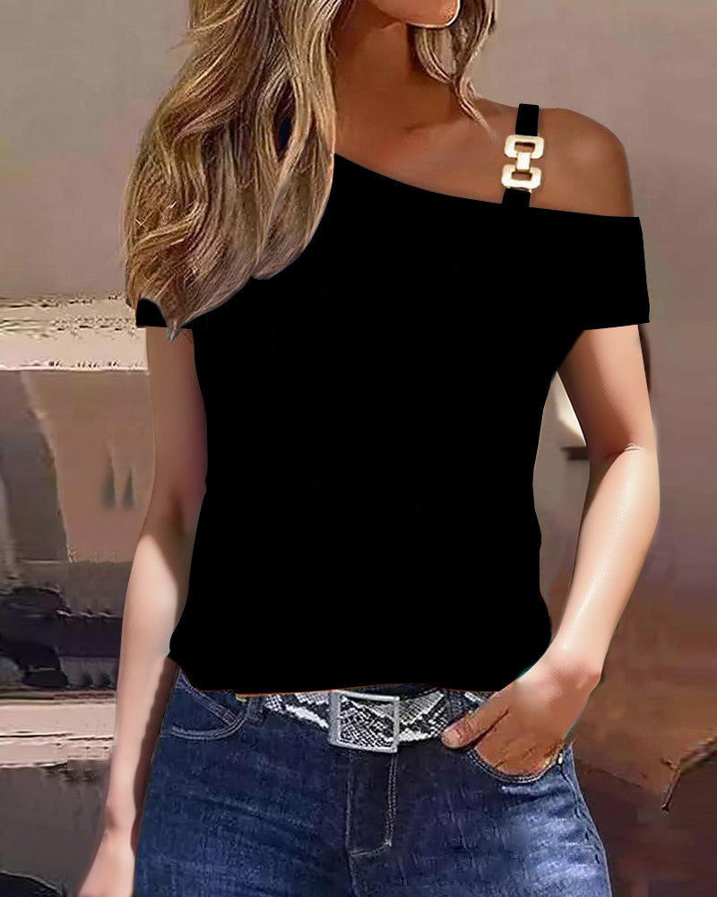Women's T-shirt – Relaxed fit – Text print – Asymmetric shoulder strap with button