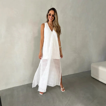 Dress woman long – lace – sleeveless V-neck – flowy fit – front slit