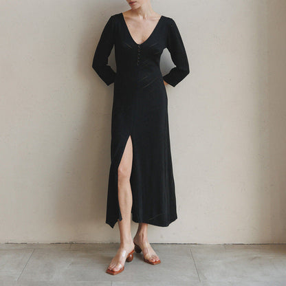 Dress woman – Long knitted – Slim fit – Deep V-neck – Slit – Hole pattern – Long sleeves