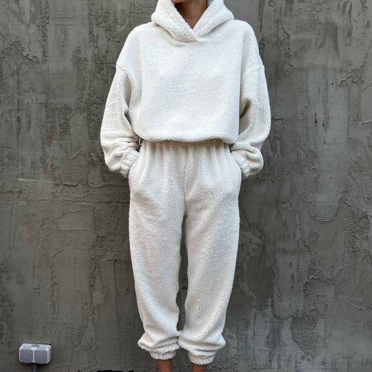 Women's Loungewear Set – Fleece Hoodie and Pants – High Waist – Relaxed Fit