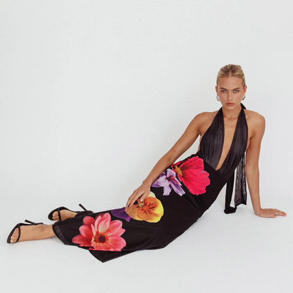 Kjole Dame Maxi – Smal Passform – Halterneck – Dyp V-hals – Blomstret Flowy Tekstil