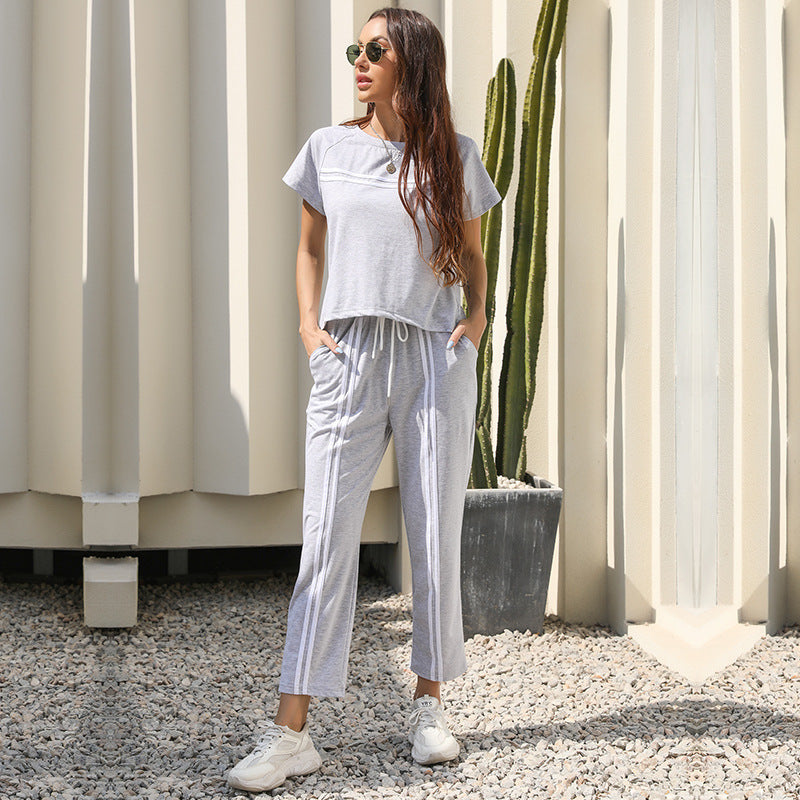 Women's Lounge Set – Soft Knit – Relaxed Fit – Drawstring Waist – Side Panels