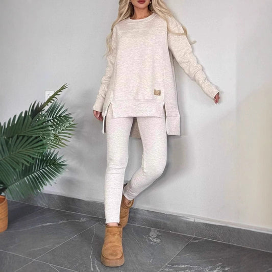 Women's Sweater – Oversized Fit – Soft Knit – Ribbed Details – Long Side Openings