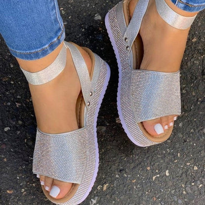 Women's sandals with platform sole – Glittering straps – Adjustable ankle strap – Comfort sole