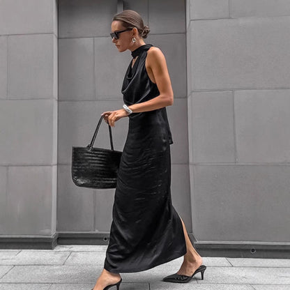 Damekjole – Halterneck Satin – Drapert Cowl Neck – Elegant Bodycon Midi