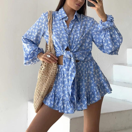 Women's Two-Piece Set – Floral Print – Tie Top – High-Waisted Shorts with Ruffles