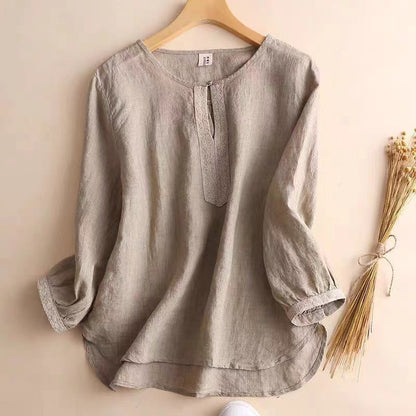 Women's T-shirt – Relaxed Fit – Natural Fibers – Embroidered Detailing