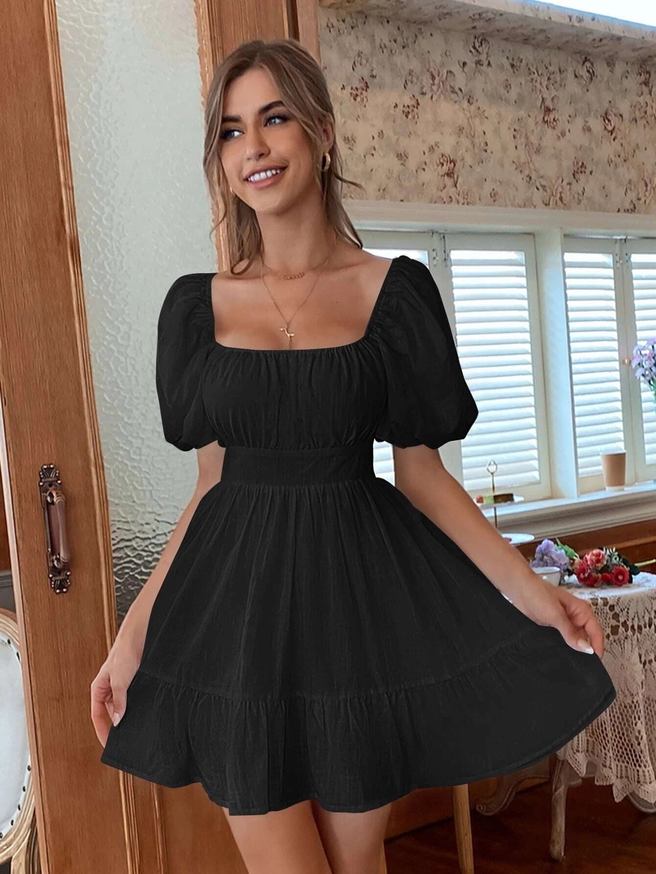 Dress woman – Mini length – Puff sleeves – Square neckline – Fitted waist