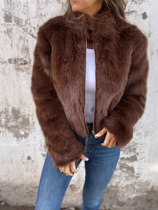 Women's Jacket in Faux Fur – Relaxed Fit – High Neck – Zipper – Long Sleeves