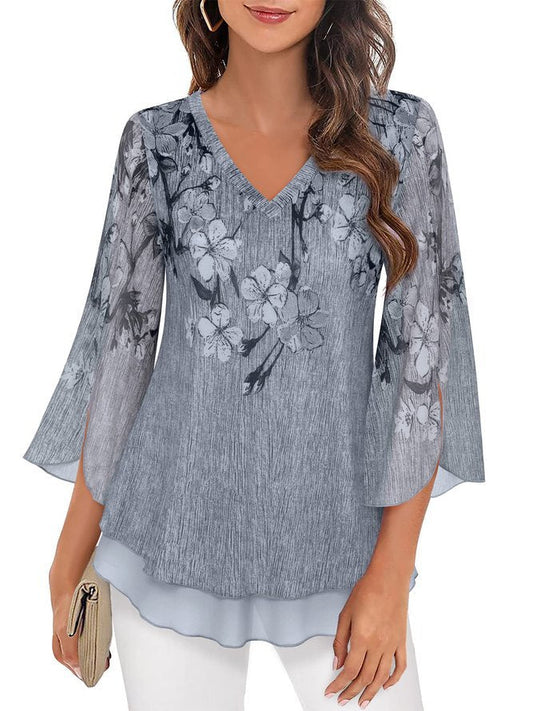 Women's Blouse – Loose Fit – V-neck – Floral Print – Flowing 3/4 Sleeve