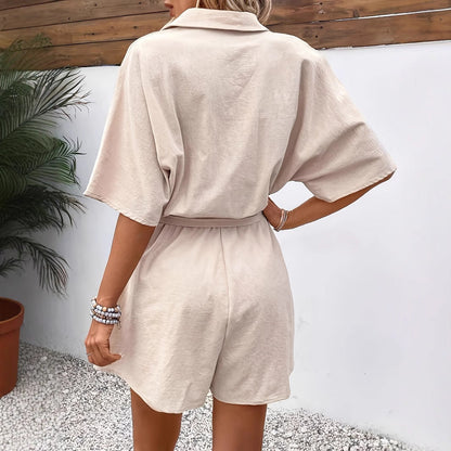 Dames romper – Lett stoff – Avslappet passform – Kortermet med belte og krage