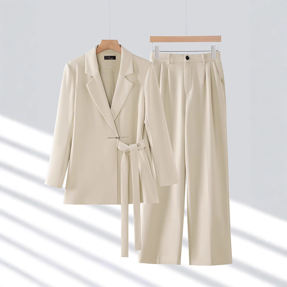 Women's Pantsuit – Tailored Blazer – Belted Waist – Wide Legs – Luxurious Fabric
