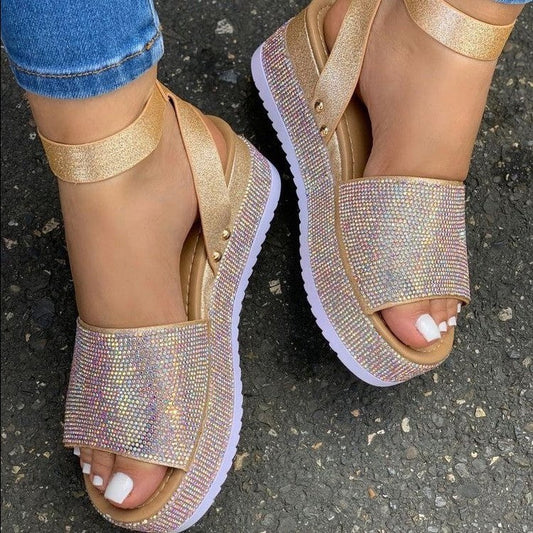 Women's sandals with platform sole – Glittering straps – Adjustable ankle strap – Comfort sole