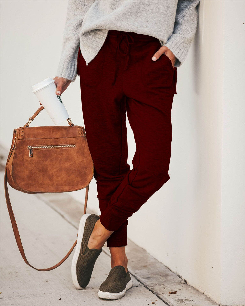 Women's Sweatpants – Relaxed Fit – Cotton Blend – Elastic Waist – Pockets