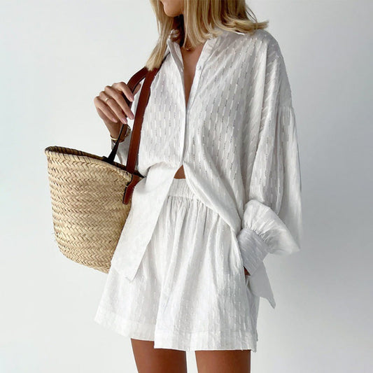 Women's set with blouse and shorts – Jacquard fabric – Relaxed fit – Puff sleeves