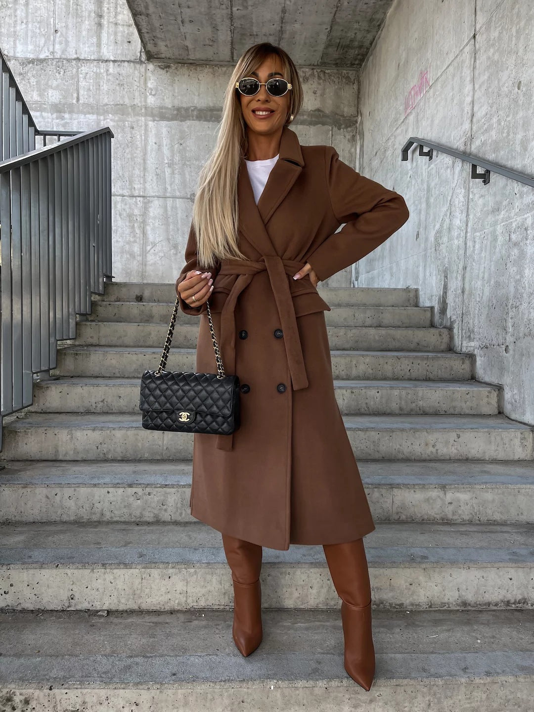 Women's Wool Coat – Tailored Fit – Belted Waist – Buttons – Full Length